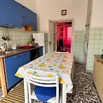 Dietro L'angolo Apartament *