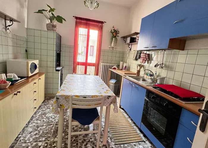 Daire Dietro L'angolo *